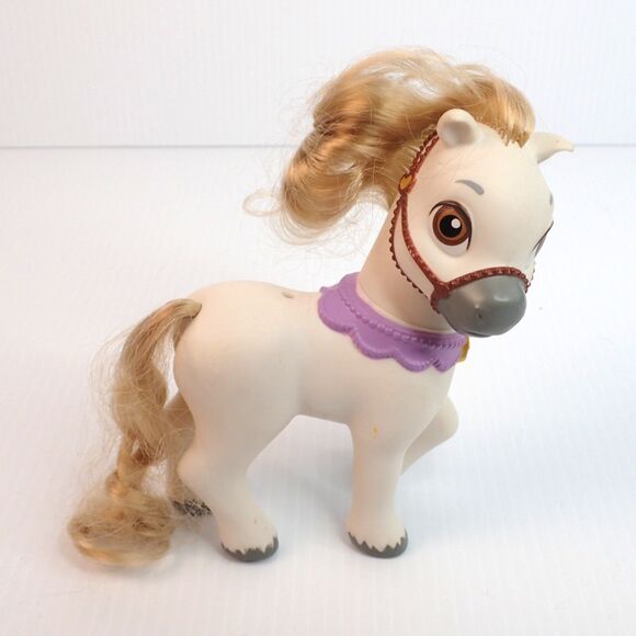 Disney Royal Princess Carriage Pony Lot Cinderella Repunzel Beauty & The Beast - Picture 4 of 12